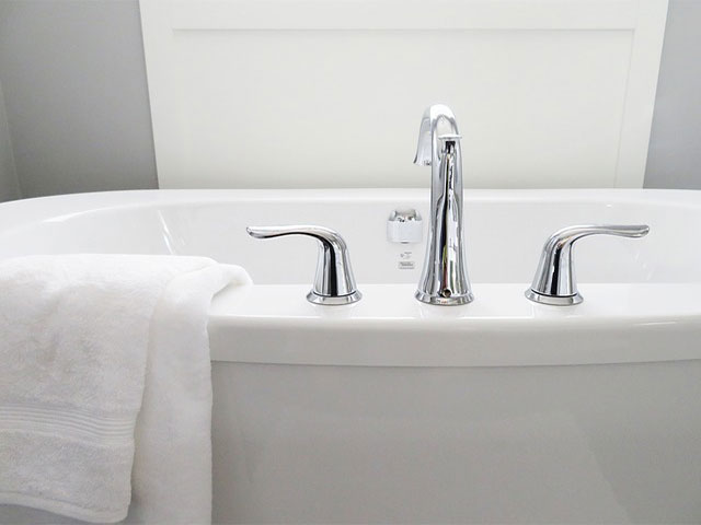 About me Bathtub